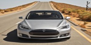 Tesla Model S aligne la garantie du moteur électrique de la Model S sur celle de sa batterie
