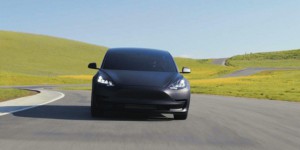 Premier essai vidéo de la Tesla Model 3