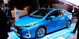 La Toyota Prius hybride rechargeable branche le Mondial de l’Automobile