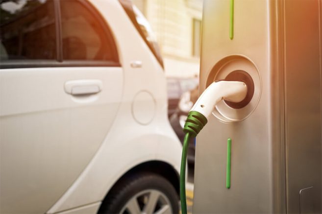 4,5 millions de véhicules électriques en 2030 : Chance ou danger pour le réseau de distribution d’énergie ?