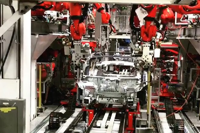 Tesla Model 3 : la chaîne de production en images