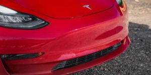 Tesla demande 2500 $ supplémentaires pour réserver la Model 3