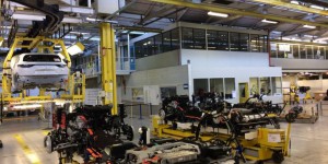 A Sochaux, PSA prépare la production de sa gamme hybride rechargeable
