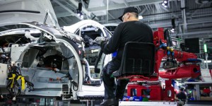 Tesla demande des efforts ‘hardcore’ d’économie à ses collaborateurs