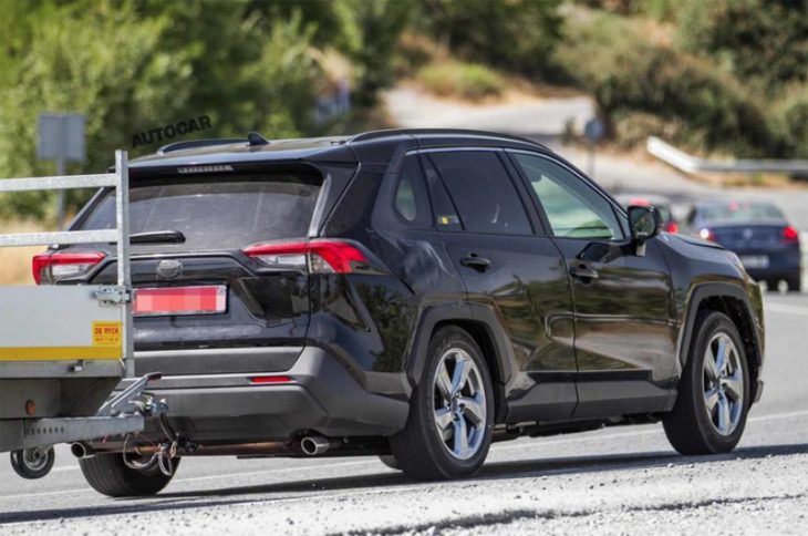 Toyota RAV4 : La version hybride rechargeable à l’approche ?