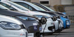 Des concessions obligées de freiner les ventes de voitures électriques ?