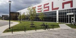 Tesla lance une filiale pour sa Gigafactory européenne