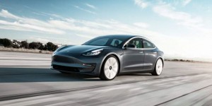 La Tesla Model 3 pousse la Norvège vers un nouveau record