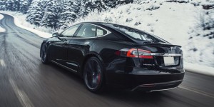 Tesla victimes d’accélérations intempestives : le constructeur dément