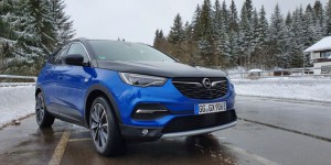 Essai Opel Grandland X Hybrid4 2020 : un SUV rechargeable éclectique