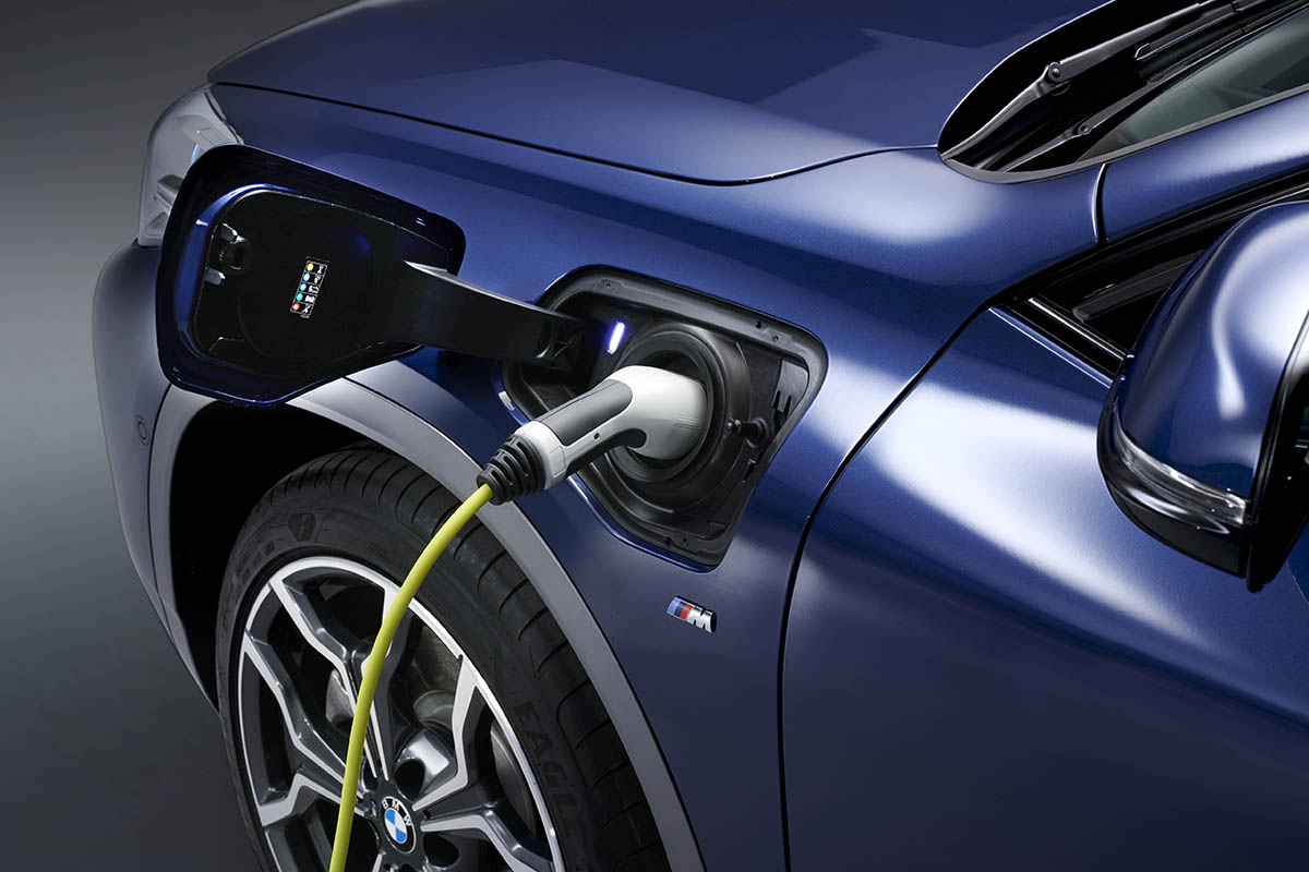 BMW : vers des hybrides rechargeables à grande autonomie