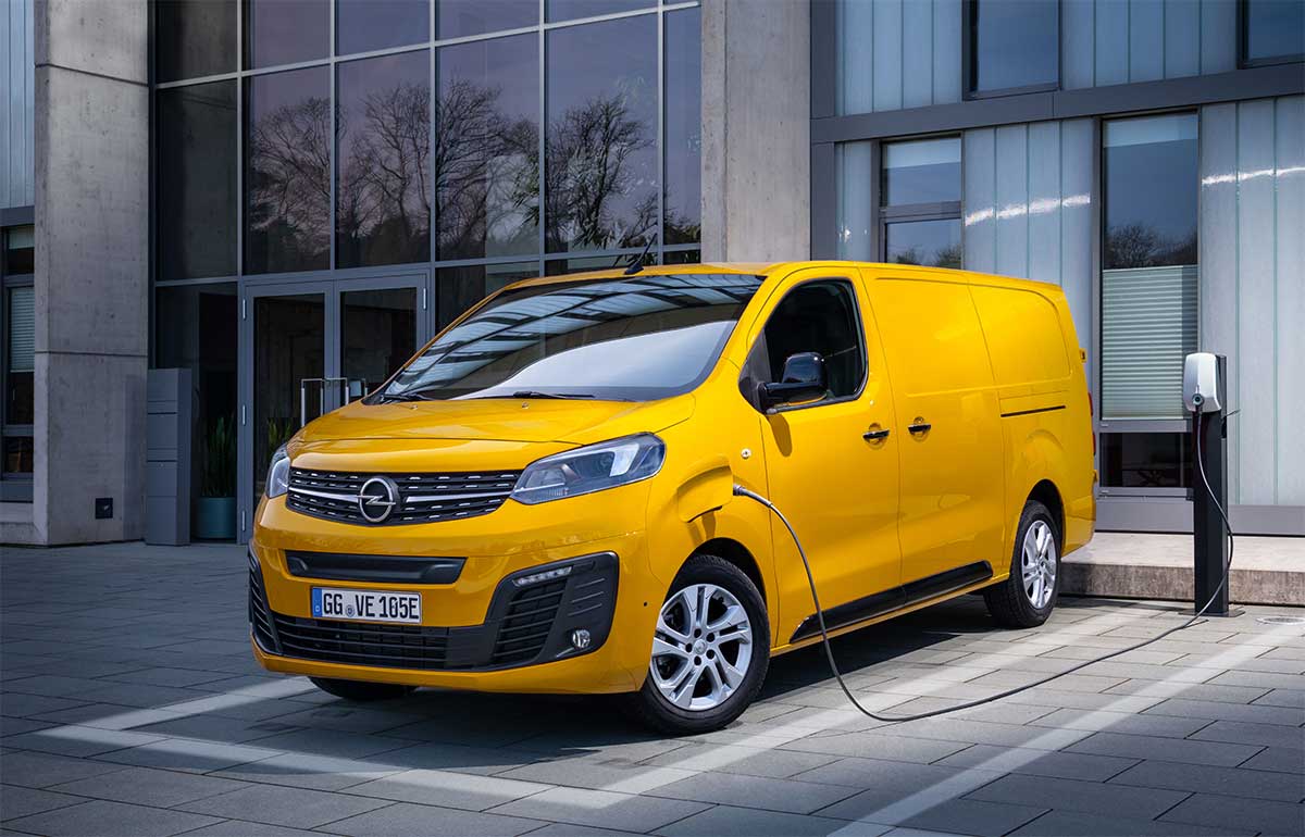 Nouvel Opel Vivaro-e : l’utilitaire électrique annonce ses tarifs