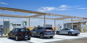 Véhicules électriques : Volkswagen ouvre une station de recharge extrême