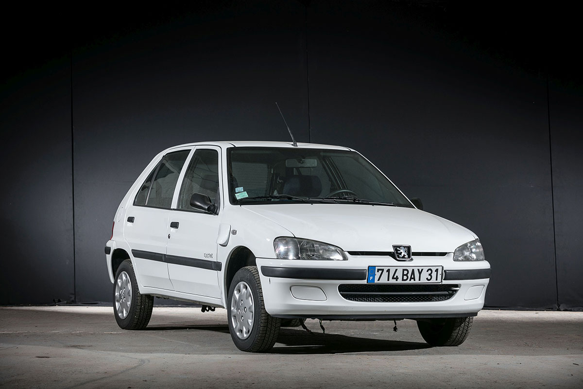 Artcurial propose une Peugeot 106 électrique d’une collection privée aux enchères