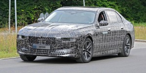 La BMW i7 se déconfine pour la première fois sur les routes allemandes