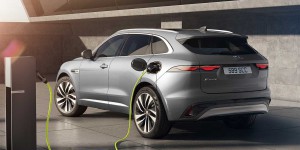 Le nouveau Jaguar F-Pace arrive en hybride rechargeable