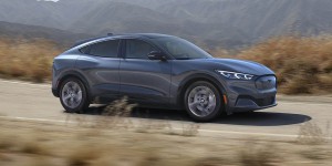 Ford Mustang Mach-E : le SUV électrique révèle son autonomie EPA