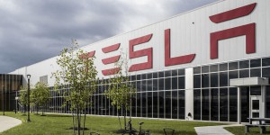 Tesla dégage de nouveaux bénéfices au premier trimestre
