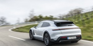 Essai Porsche Taycan Cross Turismo : le break électrique meilleur que la berline ?