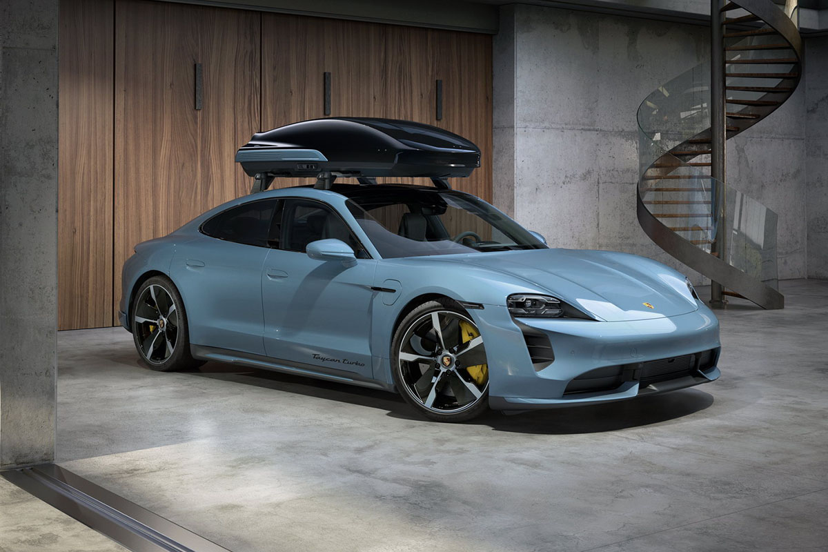 La Porsche lance un coffre de toit dédié à la Taycan