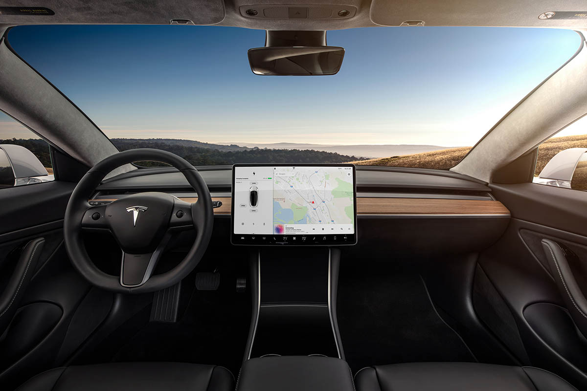 Tesla va enfin surveiller la vigilance du conducteur par caméra