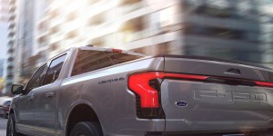 Voiture électrique : Ford accélère ses investissements
