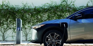 Toyota bZ4X : le SUV électrique annonce ses prix en LLD