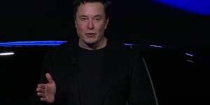 Elon Musk vend 4 milliards de dollars d’actions Tesla, la valeur dévisse