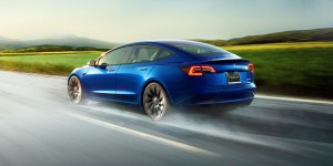 Tesla Model 3 et Model S au rappel : le capot pourrait s’ouvrir en roulant