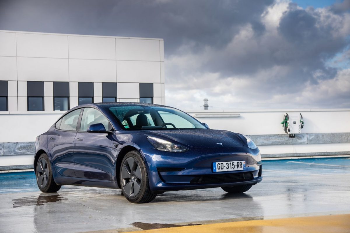 Toujours plus chère, la Tesla Model 3 est-elle encore bien placée ?