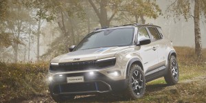 Jeep annonce une version quatre roues motrices pour l’Avenger électrique