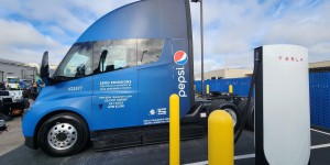Camion électrique – Pepsi dévoile sa flotte de 21 Tesla Semi fortement subventionnée
