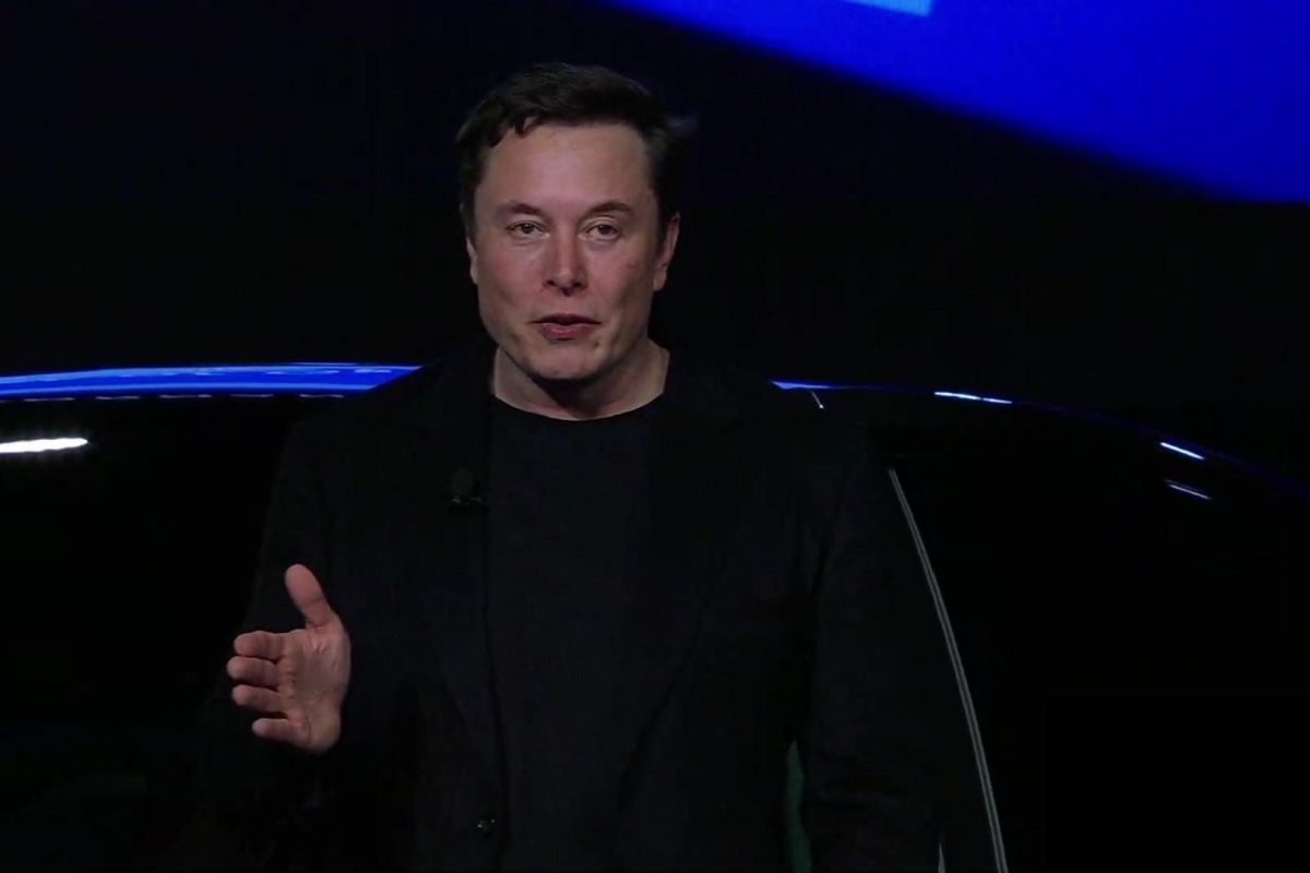Elon Musk : « investir dans l’électrique coûte moins cher que maintenir les carburants fossiles »
