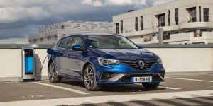 La Renault Megane hybride rechargeable passe à la trappe