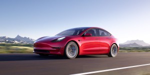 Tesla Model 3 : ses prix baissent encore, elle devient moins chère que la Megane électrique