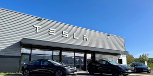 Tesla ouvre cinq nouveaux centres en France, voici où les trouver