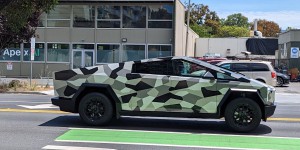 Que cache ce Tesla Cybertruck repéré en tenue de camouflage en Californie ?