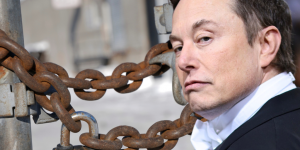 Elon Musk menace ses concurrents de faillite