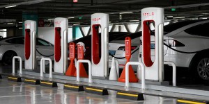 En Israël, Tesla rend l’utilisation de ses Superchargeurs gratuits