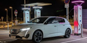 Essai – Peugeot e-308 : les temps de recharge et de voyage de notre Supertest