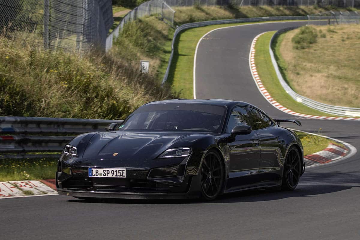 Record sur le circuit du Nürburgring : la Porsche Taycan démolit la Tesla Model S Plaid