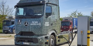 1000 kW : une puissance de recharge hallucinante pour ce camion électrique Mercedes