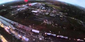 Etats-Unis : les dégâts de la tornade filmés par un drone