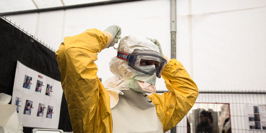 Une volontaire française de MSF infectée par Ebola au Liberia
