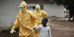 Ebola : « Il y a un déficit d’outils de travail pour les médecins »