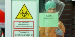 Ebola : un médecin ougandais hospitalisé en Allemagne