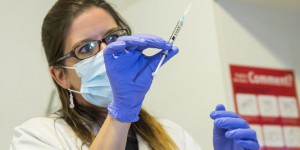 La Suisse teste deux vaccins contre Ebola