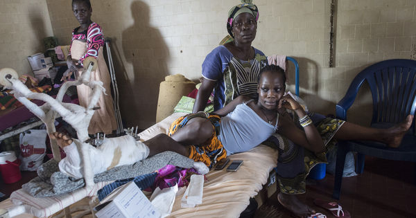 Ebola met à mal tout le système de santé guinéen