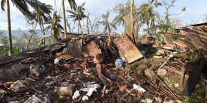 Cyclone Pam : le difficile acheminement de l'aide humanitaire