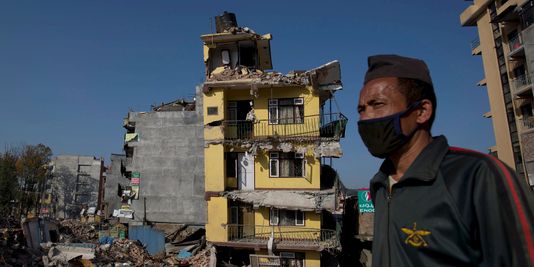 Le séisme au Népal a fait plus de 7 000 victimes